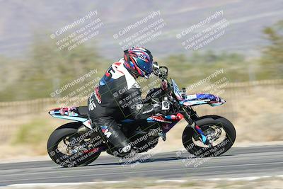 media/Dec-04-2025-Racers Edge (Thu) [[5ebc9f124d]]/3-B Group/5-Session 2 Turn 2 inside Speed Pans/